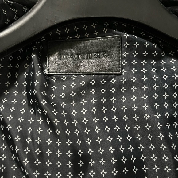 🔥Danier Genuine Lamb Leather Moto Jacket - Picture 6 of 11